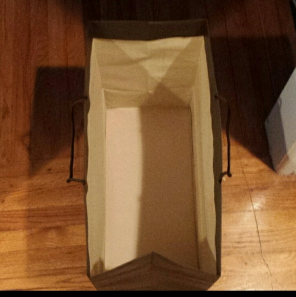 Louis Vuitton carry bags & card holder - Picture 6 of 6